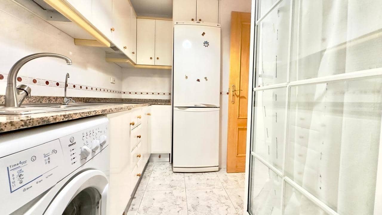 2 sypialnia Apartament na sprzedaż w Torrevieja z basenem - 139 900 € (Ref: 9550716)