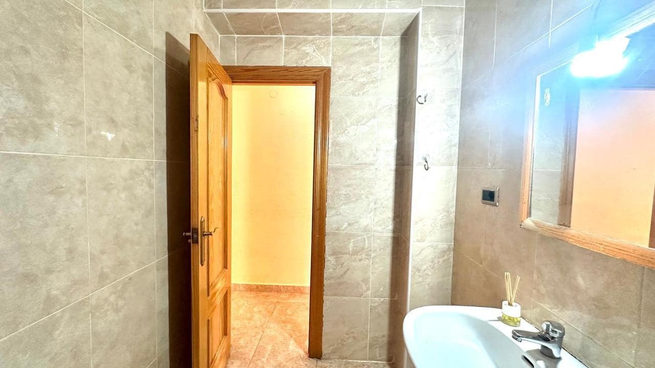 3 Zimmer Apartment zu verkaufen in Torrevieja - 139.900 € (Ref: 9550722)