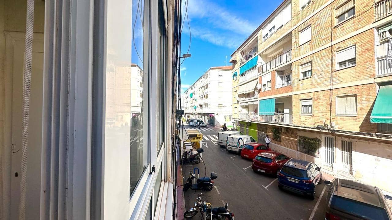 3 Zimmer Apartment zu verkaufen in Torrevieja - 139.900 € (Ref: 9550722)