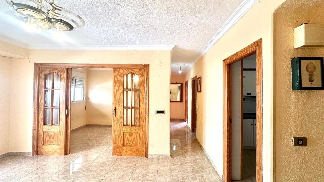 3 Zimmer Apartment zu verkaufen in Torrevieja - 139.900 € (Ref: 9550722)