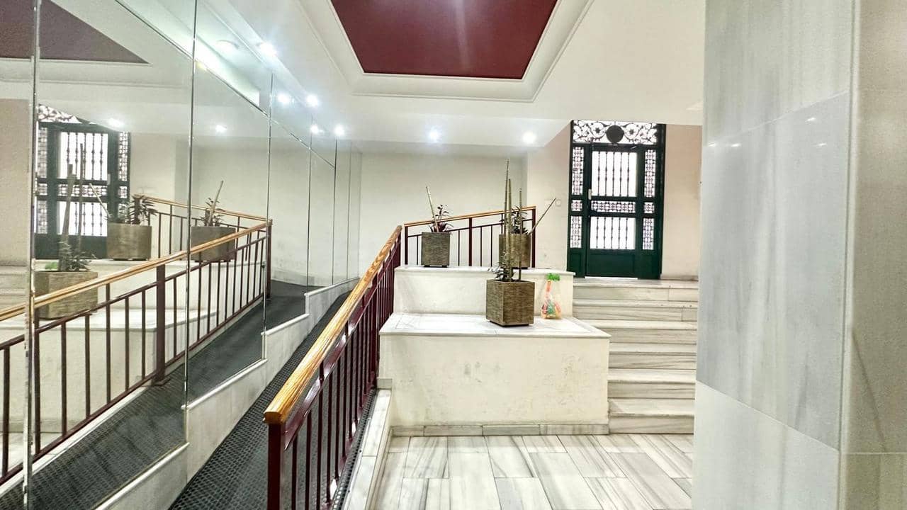 Apartamento de 2 habitaciones en Torrevieja en venta - 133.000 € (Ref: 9550728)