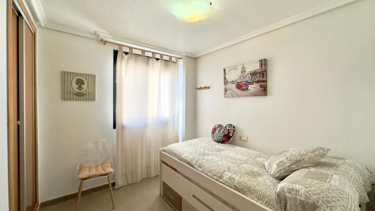 2 chambre Appartement à vendre à Torrevieja - 149 900 € (Ref: 9550729)