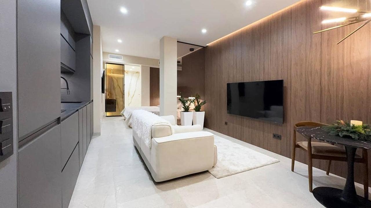 Apartamento de 1 habitación en Torrevieja en venta - 155.000 € (Ref: 9550733)