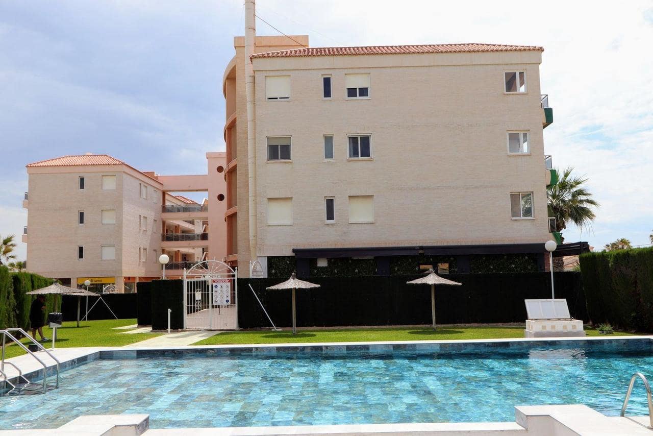 3 makuuhuone Huoneisto myytävänä paikassa Torrevieja - 340 000 € (Ref: 9564306)