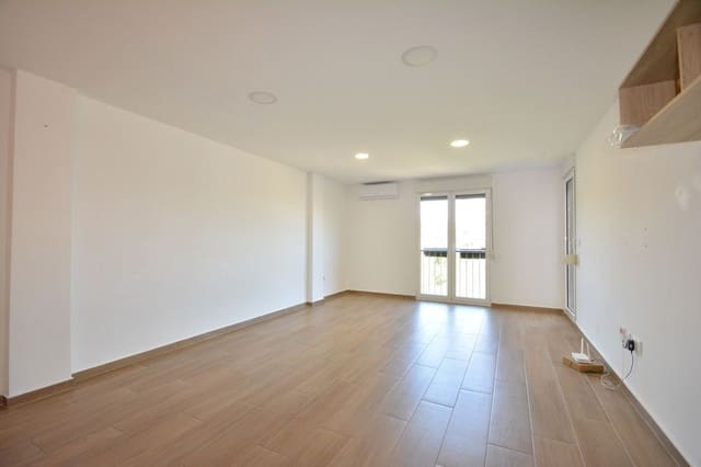 3 soveværelse Lejlighed til salg i Zona Pueblo, Guardamar del Segura med garage - € 199.950 (Ref: 9573962)