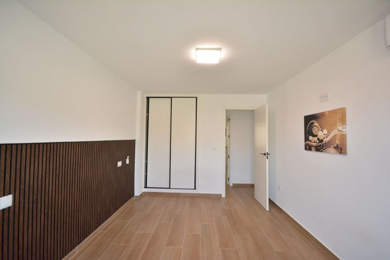3 makuuhuone Huoneisto myytävänä paikassa Guardamar del Segura - 209 950 € (Ref: 9573962)