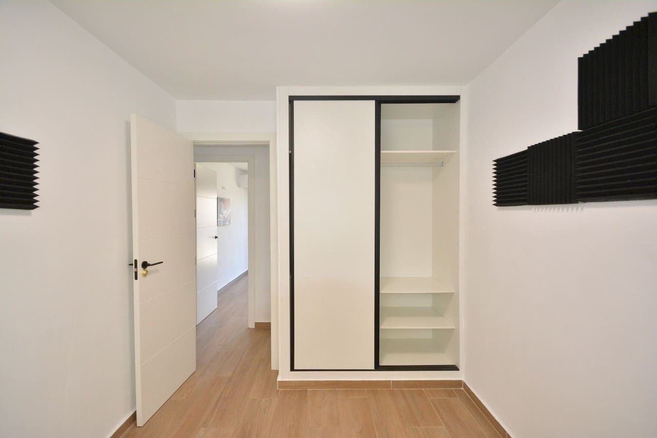 3 makuuhuone Huoneisto myytävänä paikassa Guardamar del Segura - 209 950 € (Ref: 9573962)