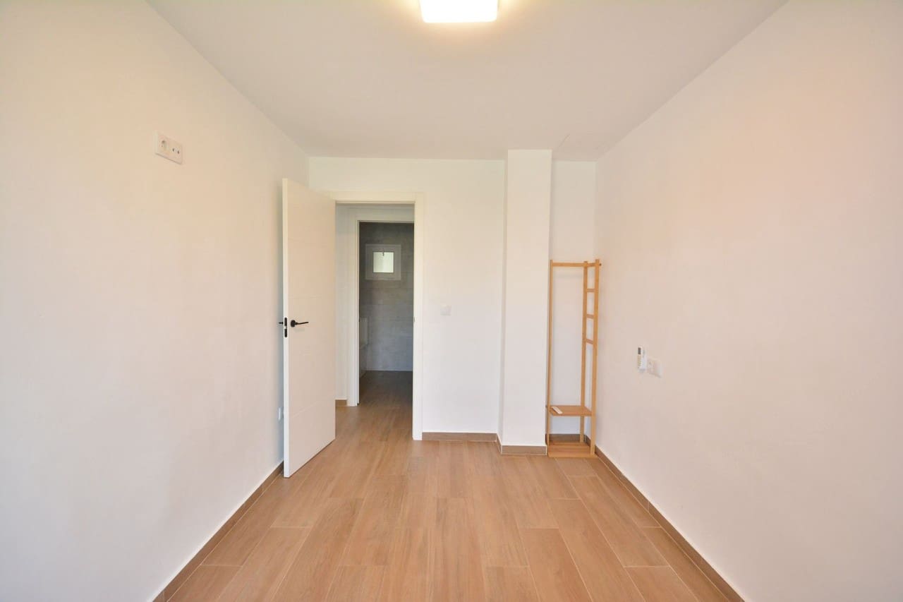 3 makuuhuone Huoneisto myytävänä paikassa Guardamar del Segura - 209 950 € (Ref: 9573962)