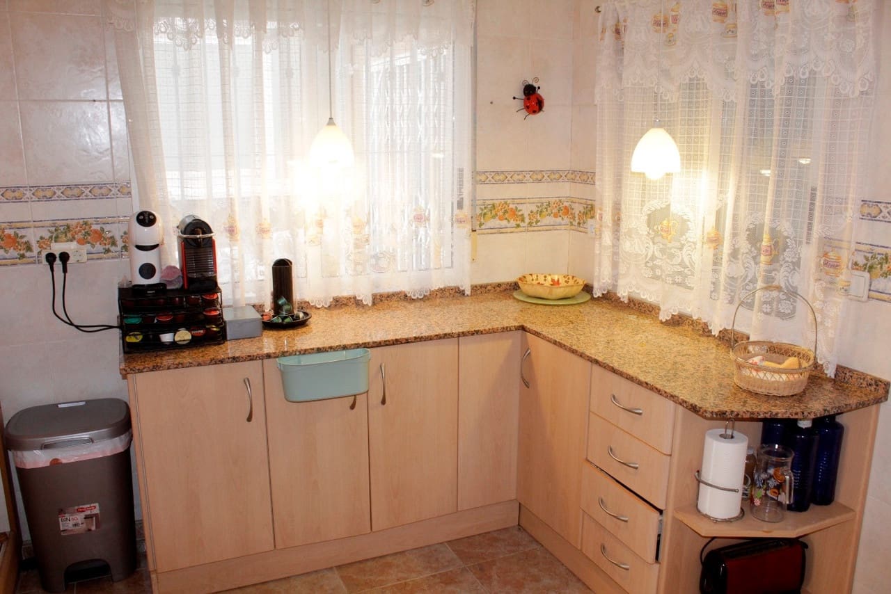 4 Zimmer Villa zu verkaufen in Torre de la Horadada - 272.000 € (Ref: 9581508)