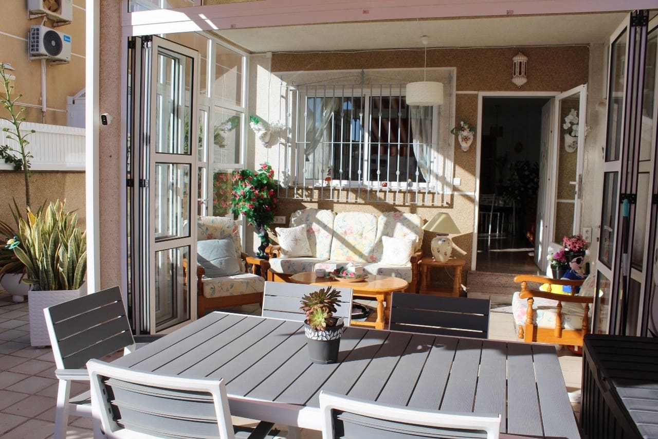 4 Zimmer Villa zu verkaufen in Torre de la Horadada - 272.000 € (Ref: 9581508)