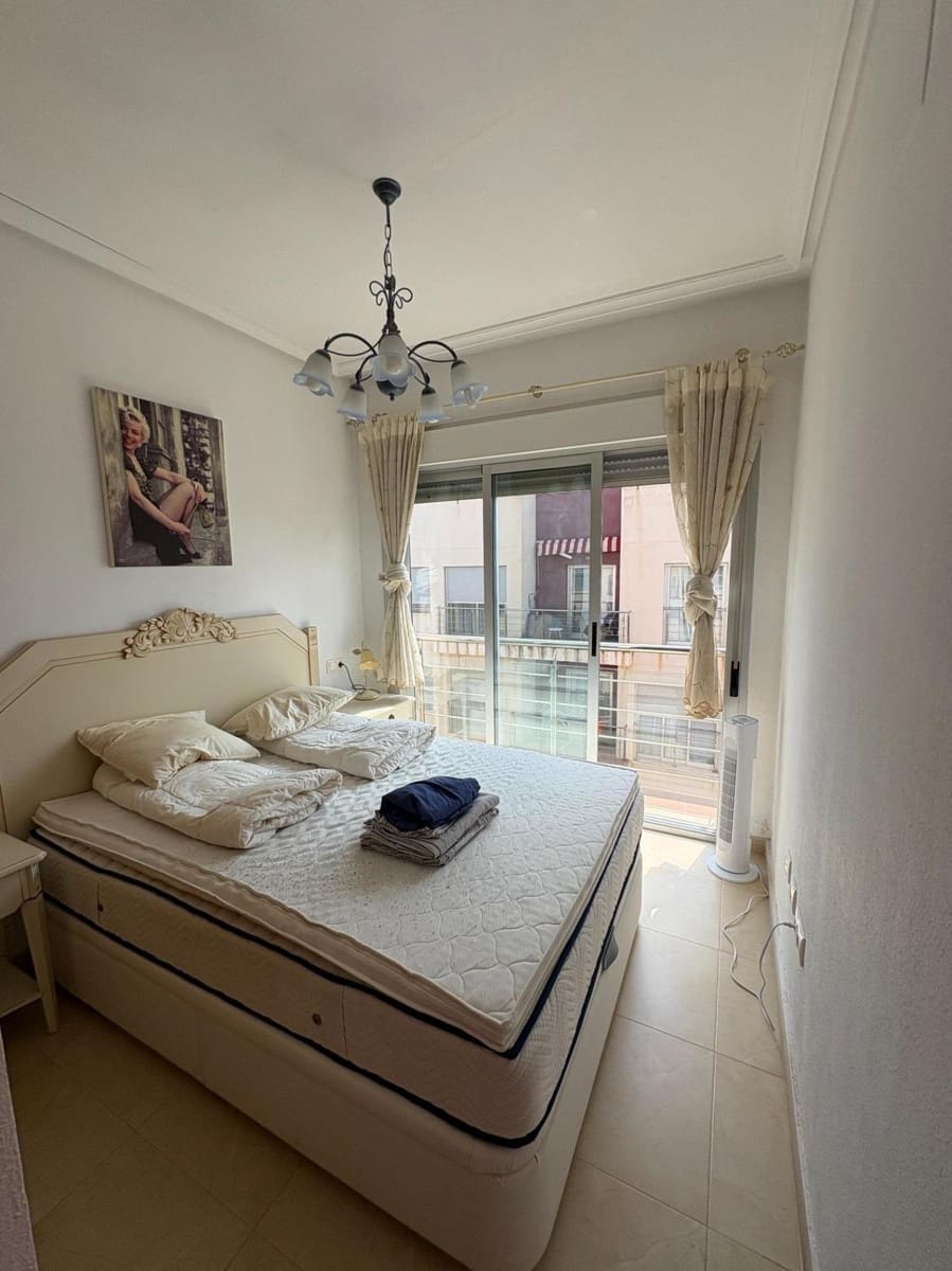 2 soverom Penthouse til salgs i Torrevieja - € 250 000 (Ref: 9581510)