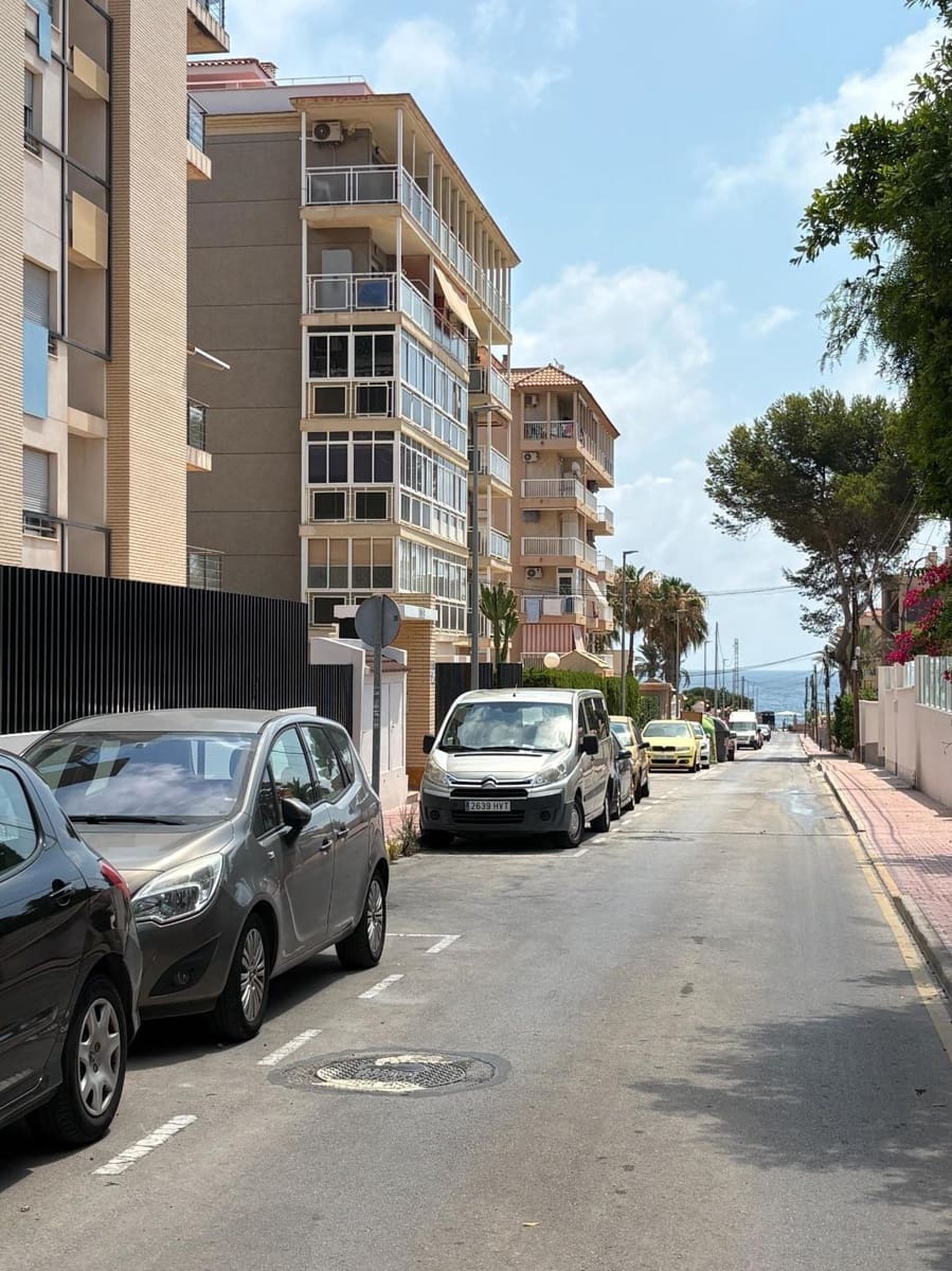 2 soverom Penthouse til salgs i Torrevieja - € 250 000 (Ref: 9581510)