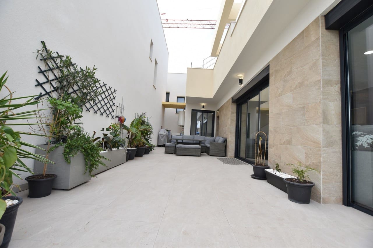 3 soveværelse Villa til salg i Los Montesinos med swimmingpool garage - € 369.000 (Ref: 9581520)