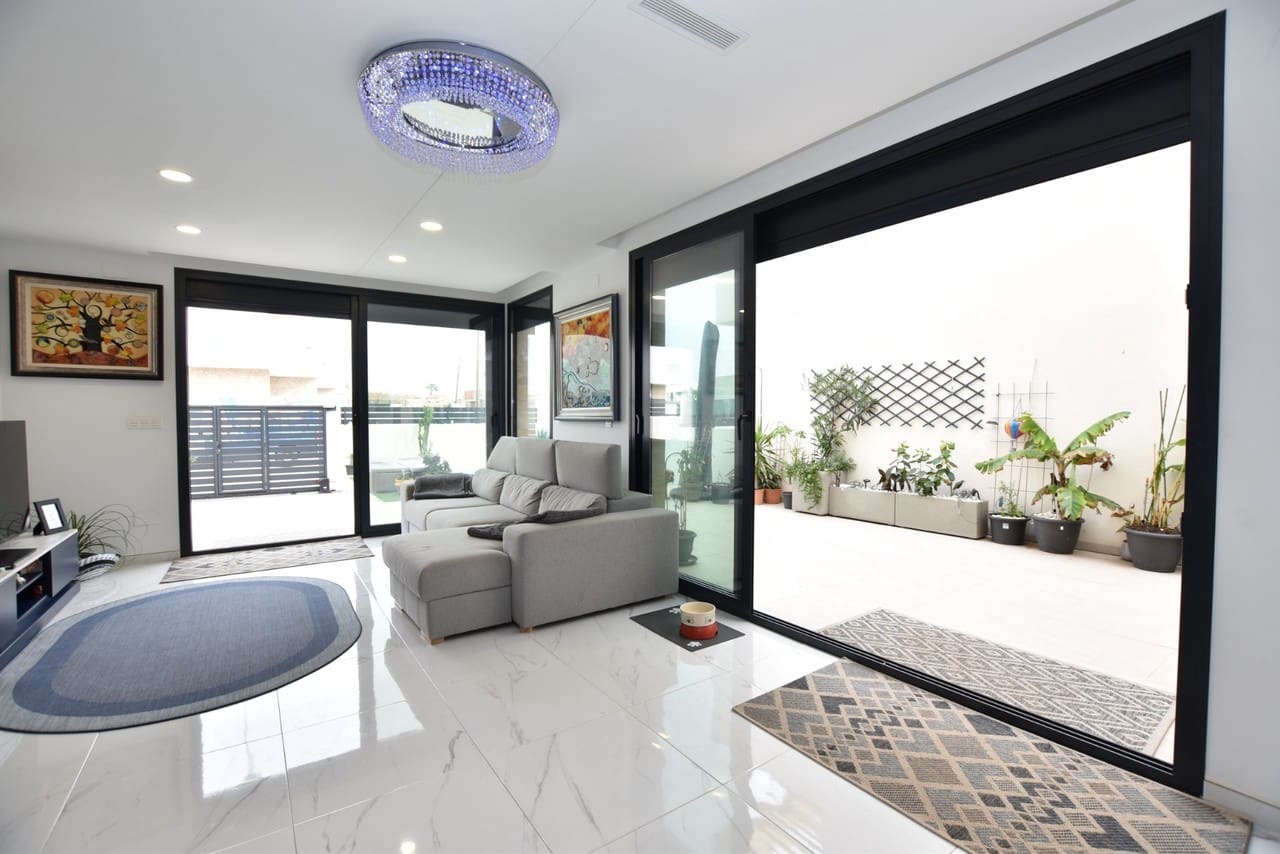 3 soveværelse Villa til salg i Los Montesinos med swimmingpool garage - € 369.000 (Ref: 9581520)