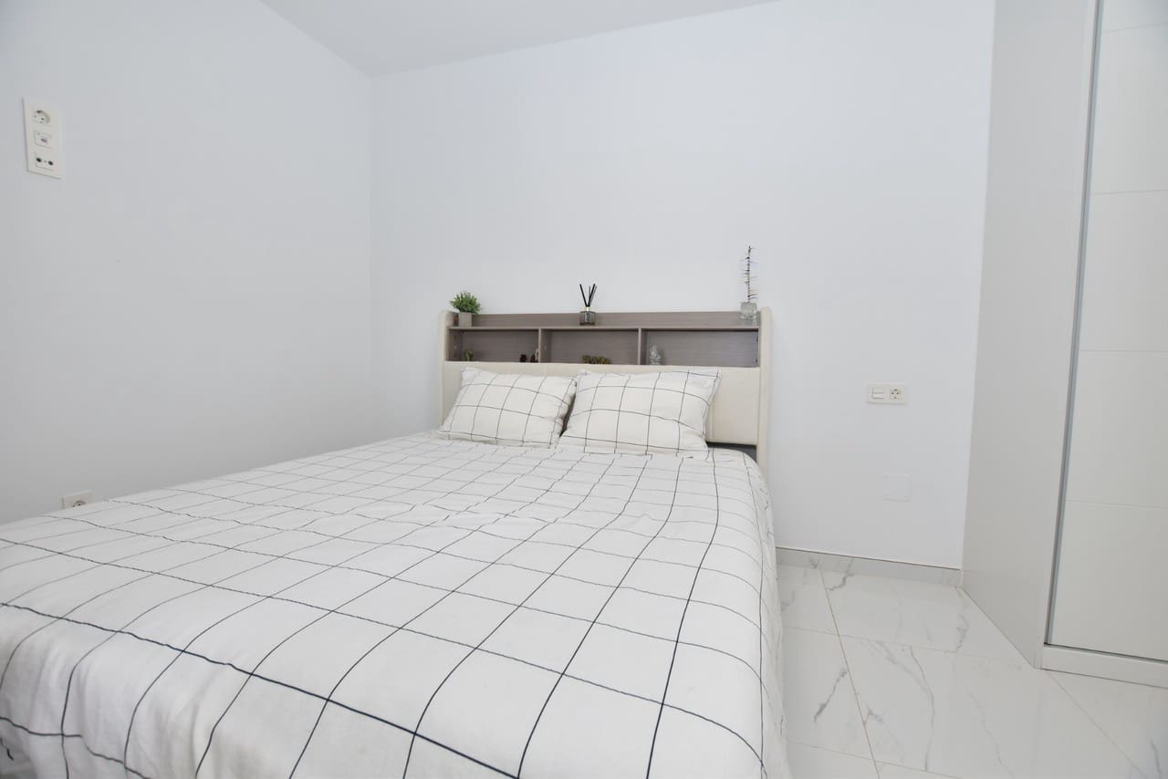 3 soveværelse Villa til salg i Los Montesinos med swimmingpool garage - € 369.000 (Ref: 9581520)