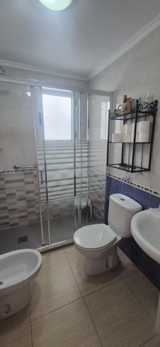 Apartamento de 2 habitaciones en Torrevieja en venta - 165.000 € (Ref: 9585353)