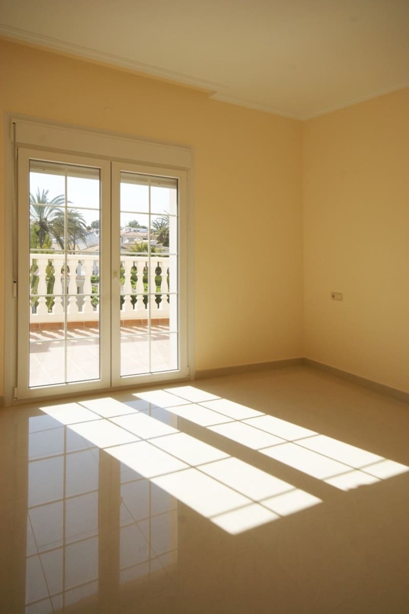 4 quarto Moradia para venda em Cabo Roig - 910 000 € (Ref: 9585356)