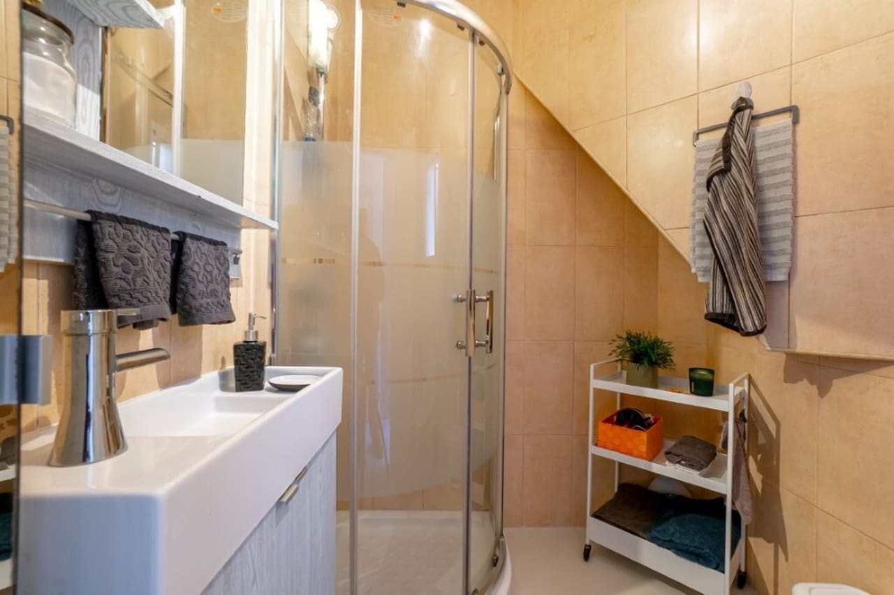 2 quarto Casa em Banda para venda em Torrevieja - 179 000 € (Ref: 9585364)