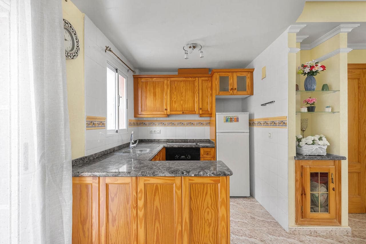 2 sovrum Takvåning till salu i Orihuela Costa - 170 000 € (Ref: 9585374)