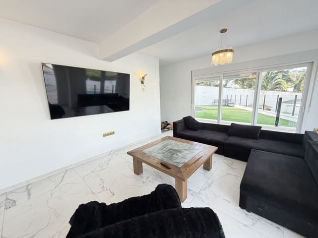 6 makuuhuone Huvila myytävänä paikassa Villamartin, Orihuela mukana uima-altaan - 695 000 € (Ref: 9590675)