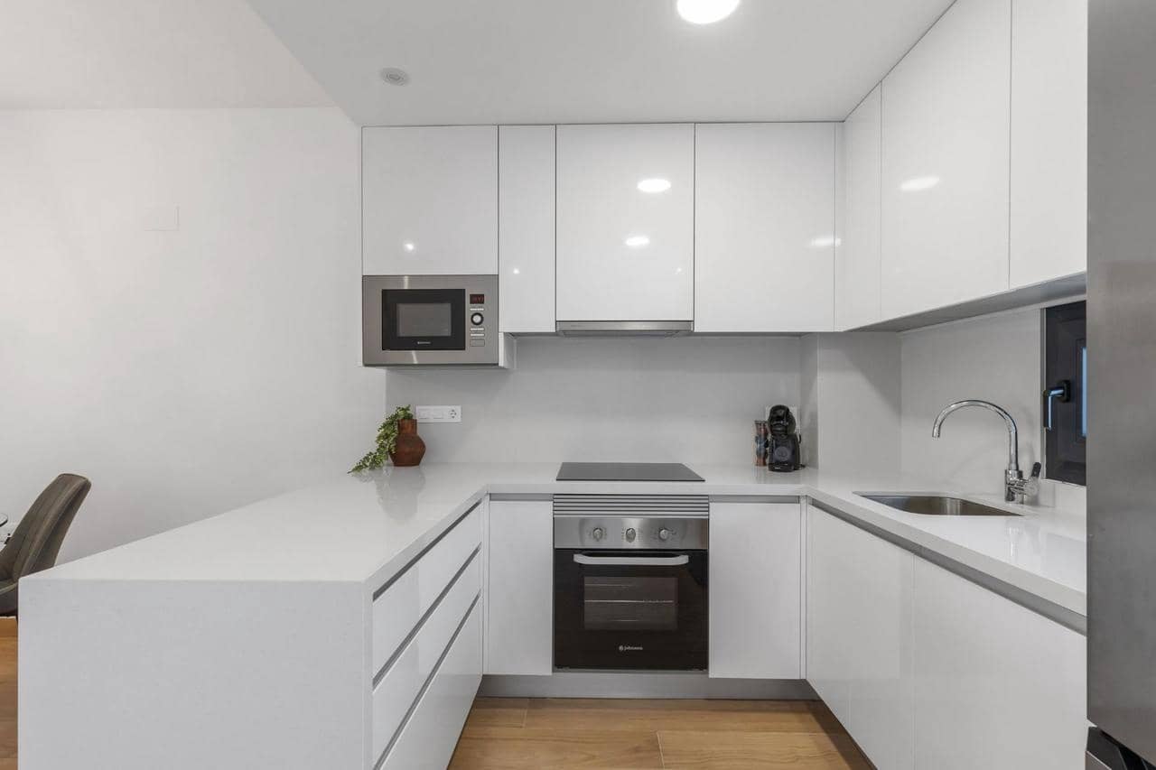 2 makuuhuone Bungalow myytävänä paikassa Torrevieja mukana uima-altaan - 363 000 € (Ref: 9590694)