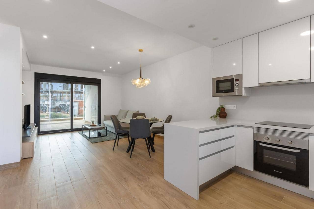 2 makuuhuone Bungalow myytävänä paikassa Torrevieja mukana uima-altaan - 363 000 € (Ref: 9590694)