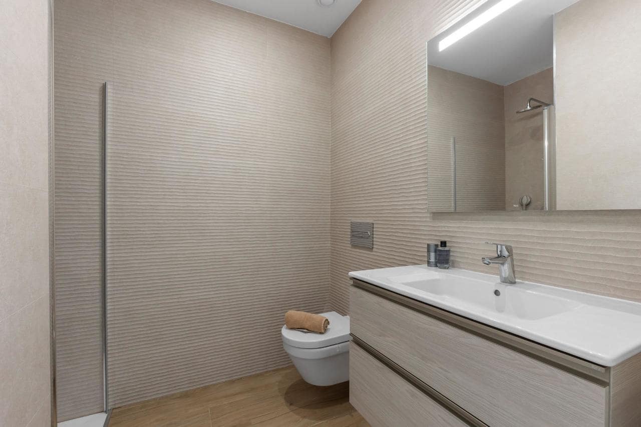 2 makuuhuone Bungalow myytävänä paikassa Torrevieja mukana uima-altaan - 363 000 € (Ref: 9590694)