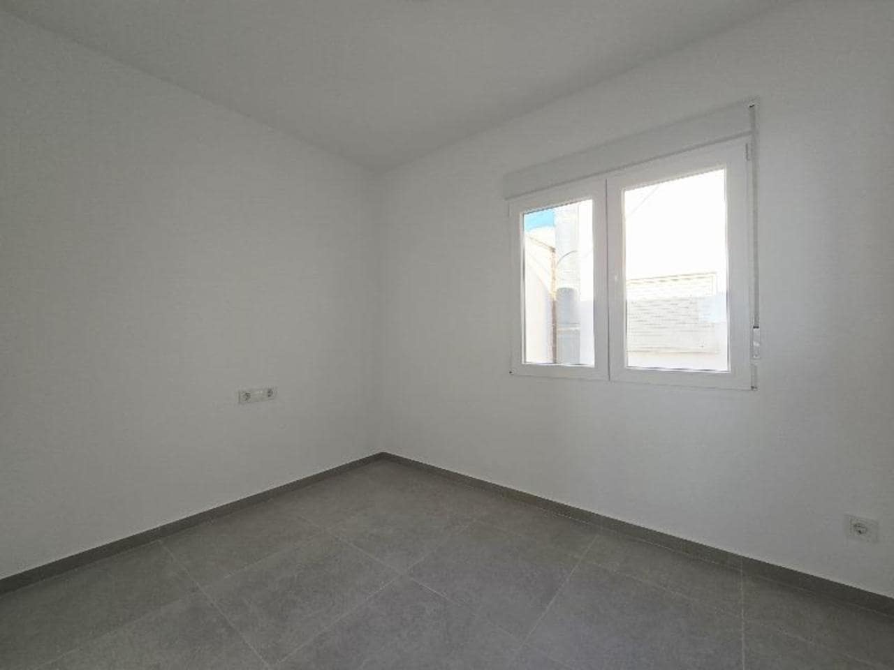 2 soverom Penthouse til salgs i Torrevieja - € 234 000 (Ref: 9600998)