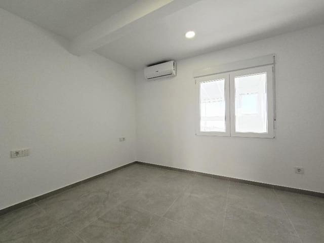 2 soveværelse Penthouse til salg i El Molino, Torrevieja - € 234.000 (Ref: 9600998)