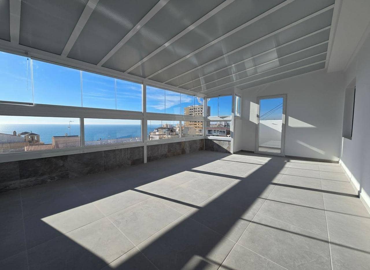 2 soverom Penthouse til salgs i Torrevieja - € 234 000 (Ref: 9600998)