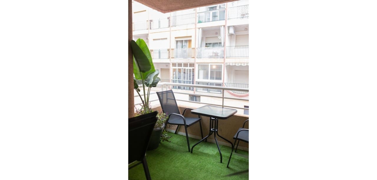 2 makuuhuone Huoneisto myytävänä paikassa Torrevieja - 199 900 € (Ref: 9601002)