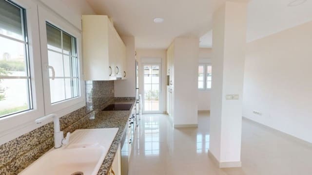 4 bedroom Villa for sale in Cabo Roig, Orihuela - € 910,000 (Ref: 9601017)