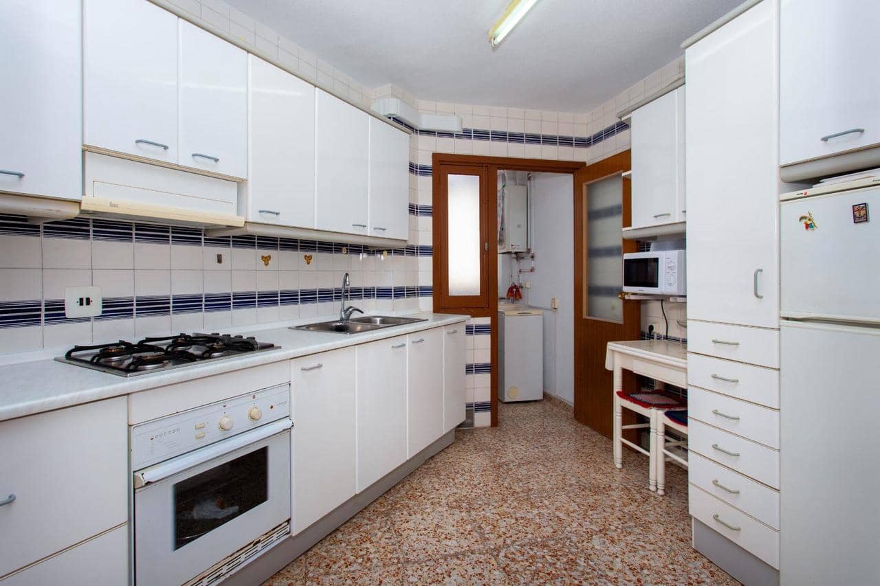 3 makuuhuone Kattohuoneisto myytävänä paikassa Torrevieja - 197 000 € (Ref: 9602502)