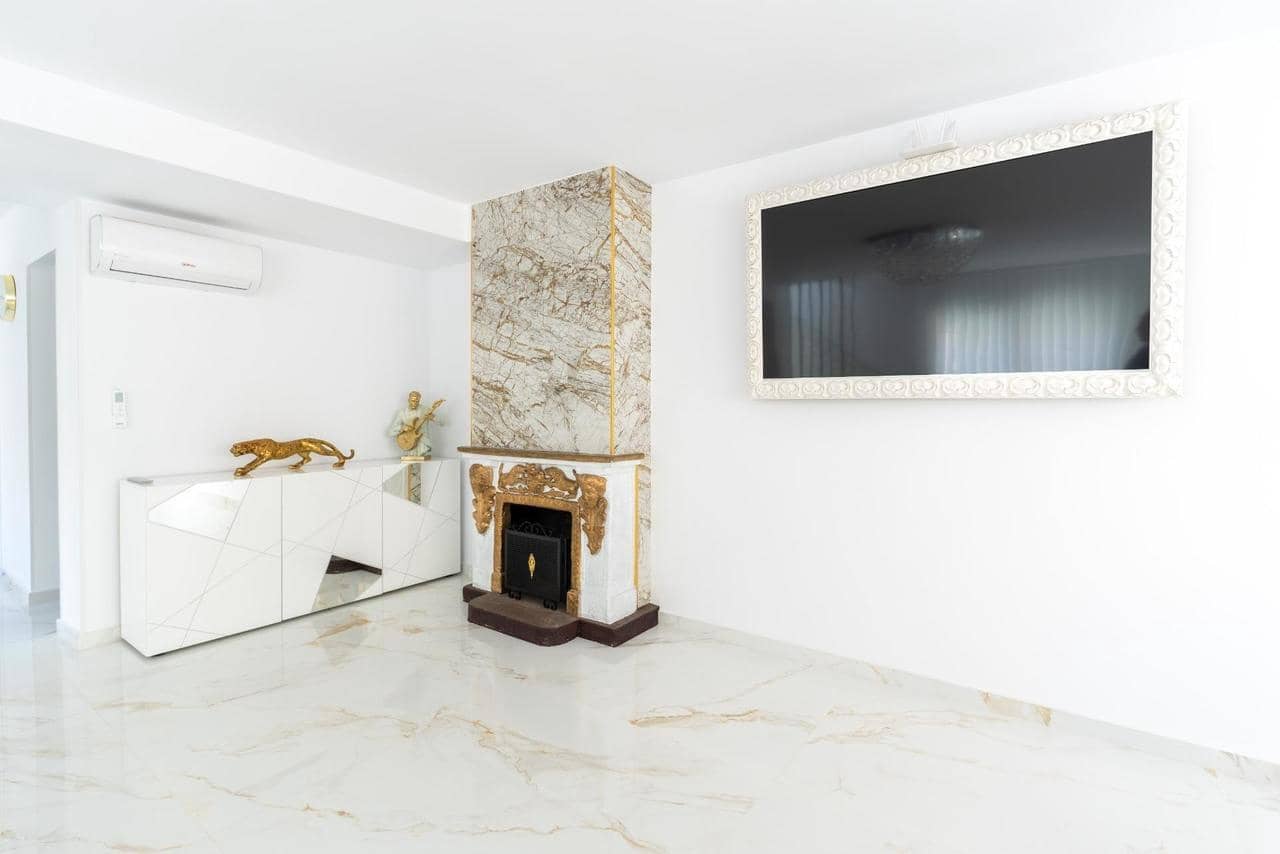 4 chambre Maison de Ville à vendre à Torrevieja avec piscine - 529 000 € (Ref: 9602503)