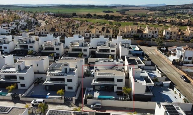 3 soverom Villa til salgs i Algorfa - € 549 900 (Ref: 9602510)