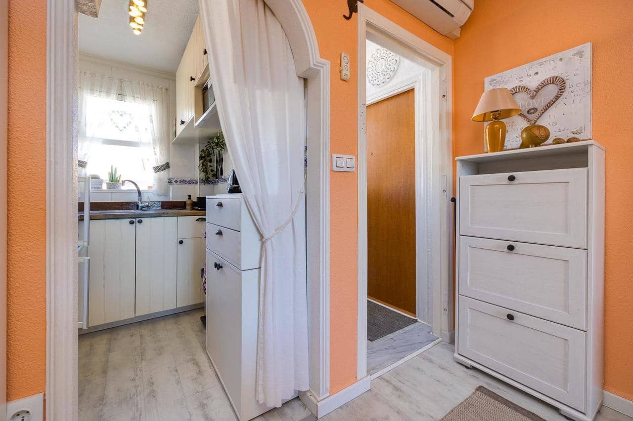 2 sypialnia Bungalow na sprzedaż w Torrevieja z basenem - 129 900 € (Ref: 9602511)