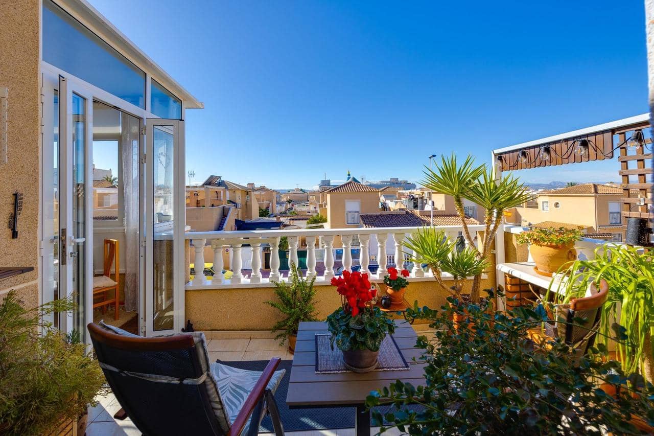 2 sypialnia Bungalow na sprzedaż w Torrevieja z basenem - 129 900 € (Ref: 9602511)