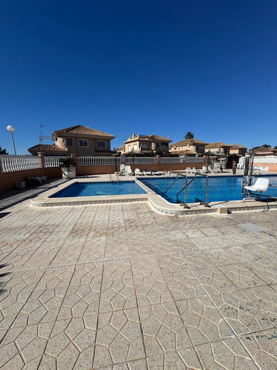 2 slaapkamer Bungalow te koop in Torrevieja - € 132.000 (Ref: 9602512)