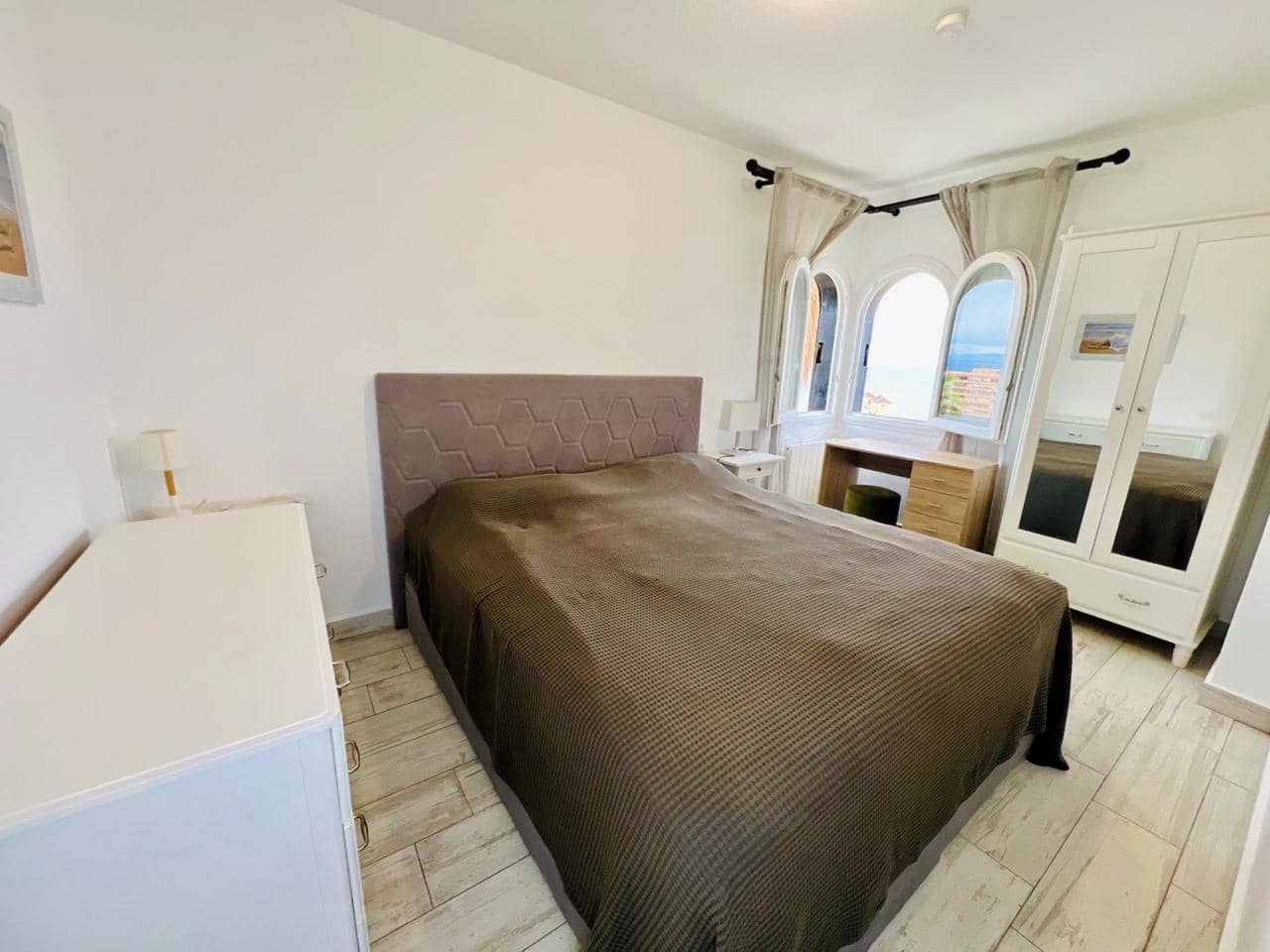 2 makuuhuone Huoneisto myytävänä paikassa Torrevieja mukana uima-altaan - 250 000 € (Ref: 9602513)