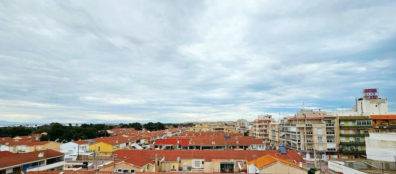 2 chambre Appartement à vendre à Torrevieja avec piscine - 169 000 € (Ref: 9602529)