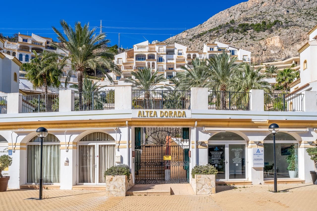 3 bedroom Penthouse for sale in Altea with pool garage - € 549,000 (Ref: 9602535)