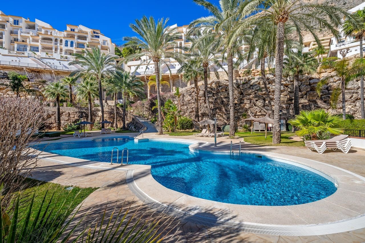 3 bedroom Penthouse for sale in Altea with pool garage - € 549,000 (Ref: 9602535)