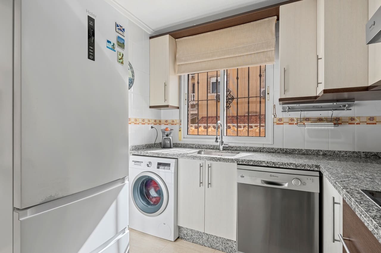 5 soveværelse Lejlighed til salg i Ciudad Quesada med swimmingpool - € 276.000 (Ref: 9602538)