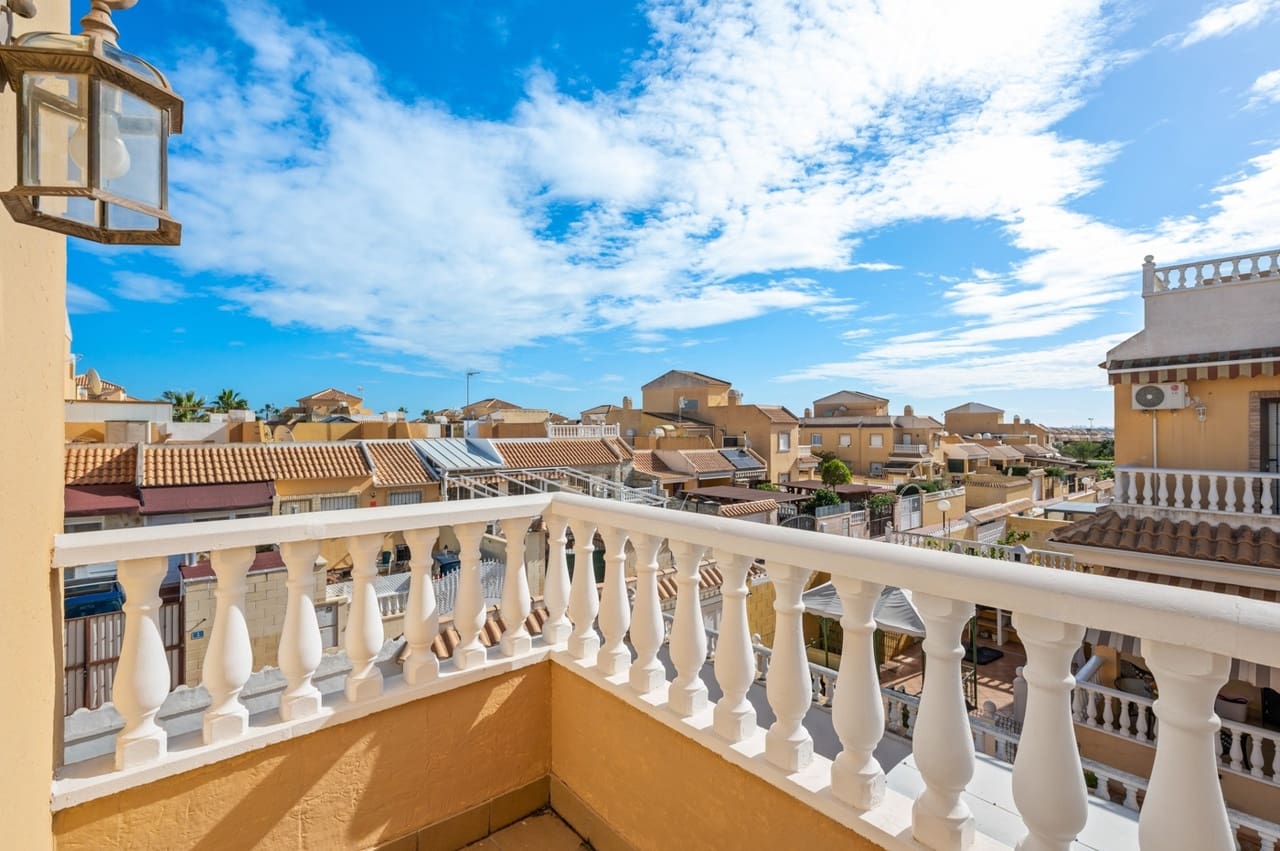 5 soveværelse Lejlighed til salg i Ciudad Quesada med swimmingpool - € 276.000 (Ref: 9602538)