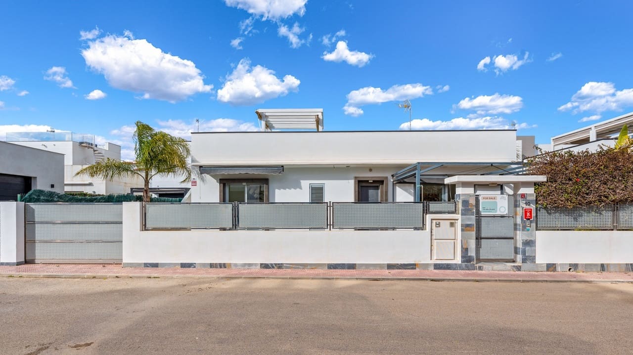 3 sypialnia Willa na sprzedaż w Ciudad Quesada z basenem garażem - 399 000 € (Ref: 9602539)