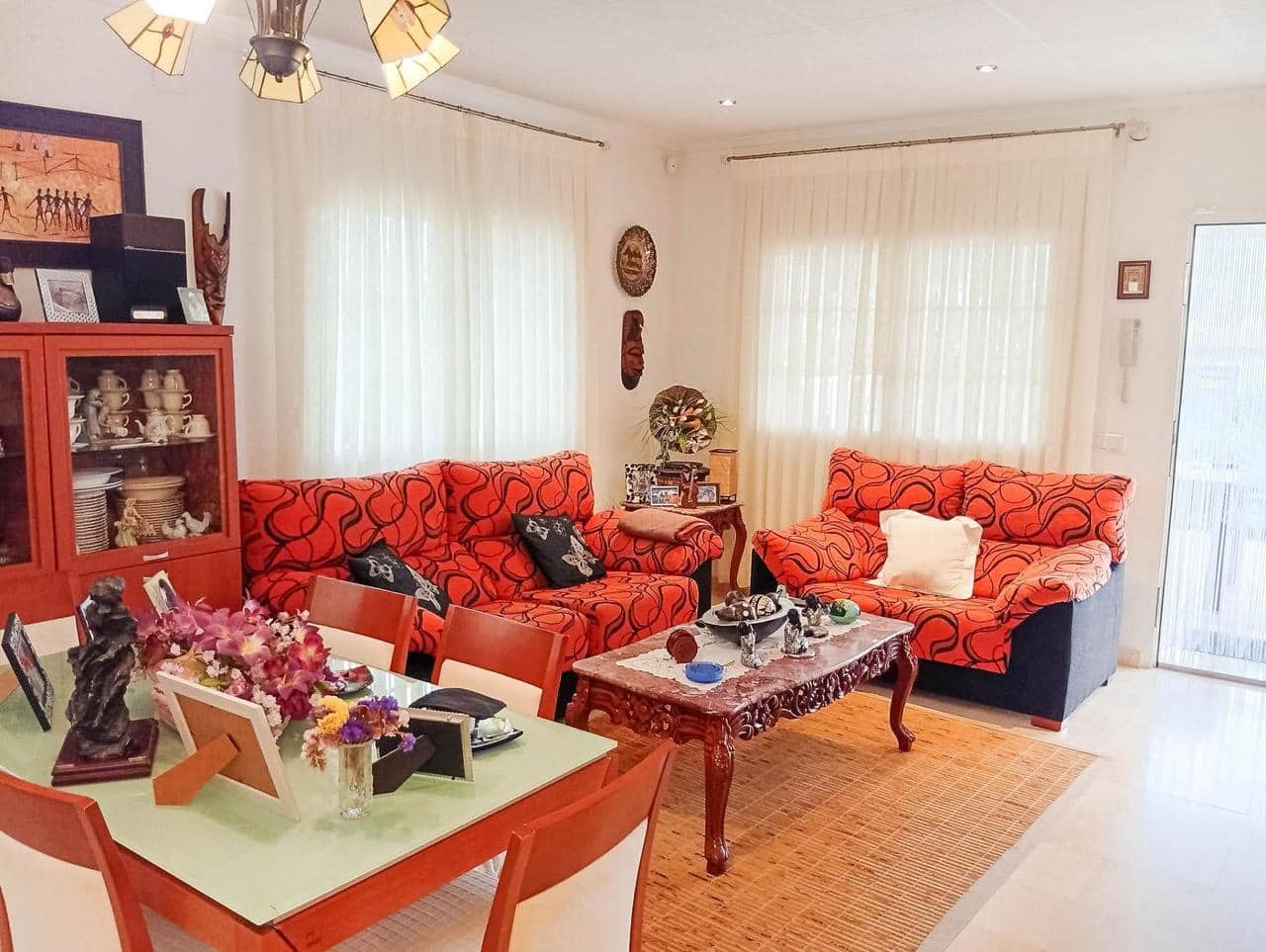 Chalet de 4 habitaciones en Torrevieja en venta - 460.000 € (Ref: 9607168)