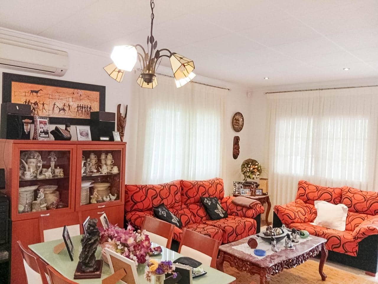 Chalet de 4 habitaciones en Torrevieja en venta - 460.000 € (Ref: 9607168)