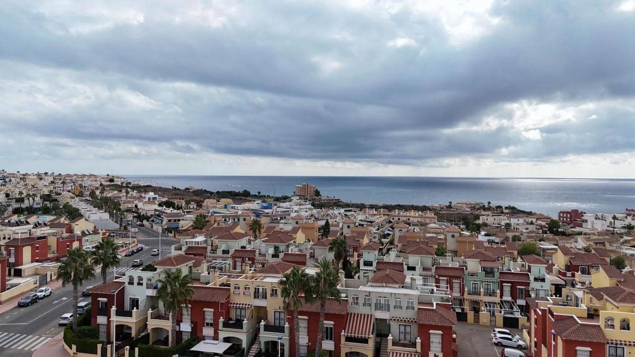 3 soverom Villa til salgs i Torrevieja med svømmebasseng - € 262 000 (Ref: 9607177)