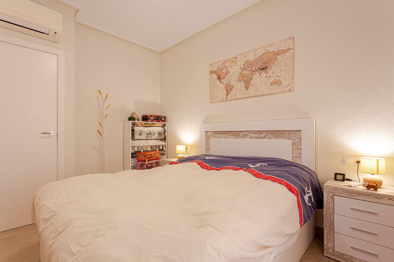 3 makuuhuone Huvila myytävänä paikassa Orihuela Costa - 280 000 € (Ref: 9607178)