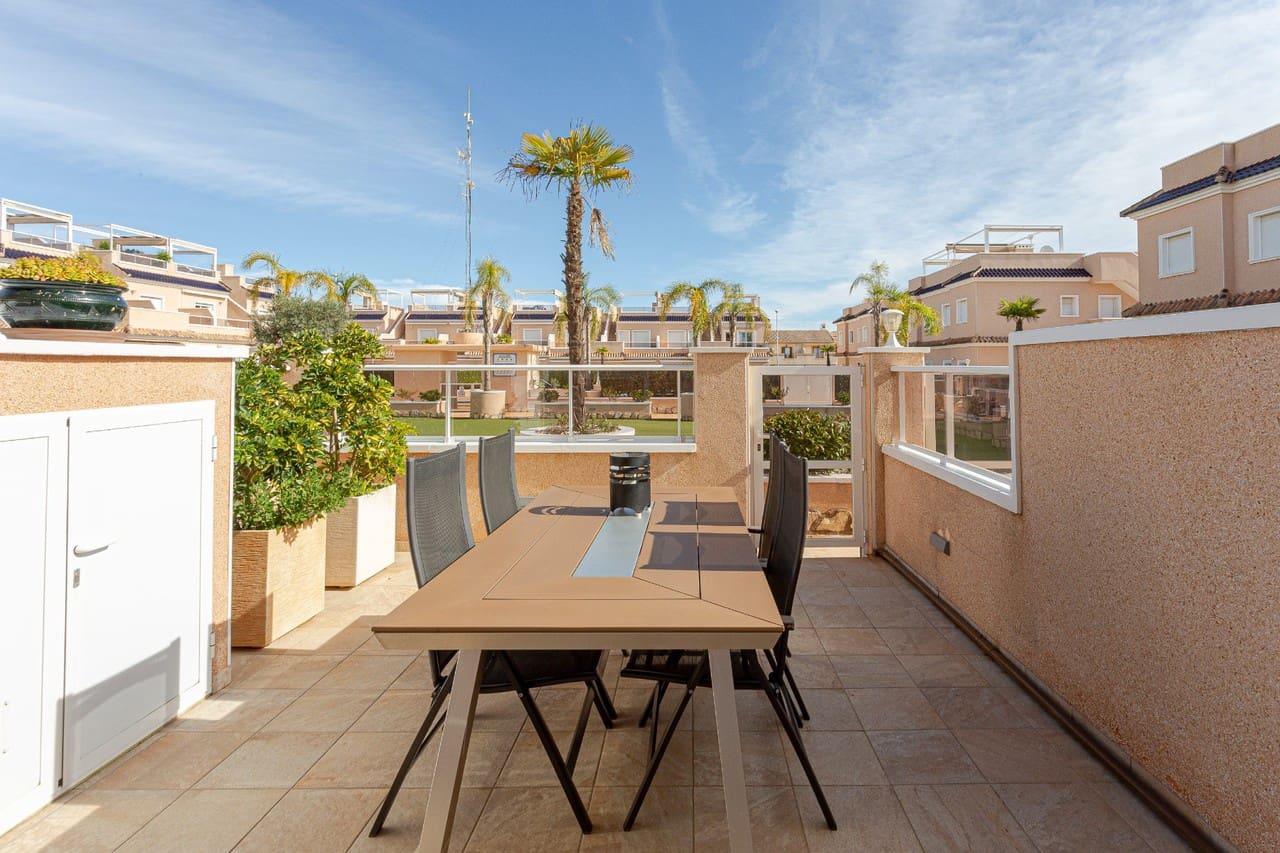 3 makuuhuone Huvila myytävänä paikassa Orihuela Costa - 280 000 € (Ref: 9607178)